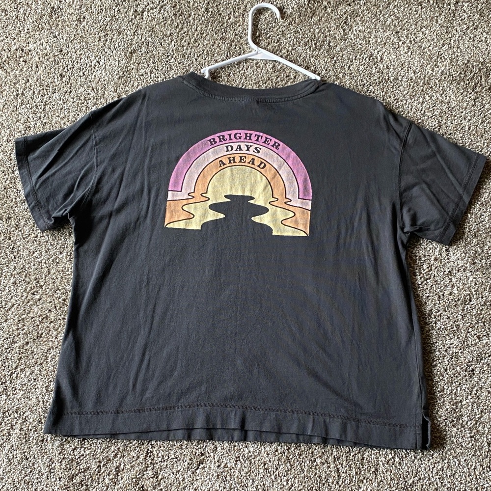 Old Navy Charcoal Short-Sleeve Tee with Pink & Orange Cream Back Graphic - Picture 3 of 4